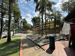 Hougang Avenue 1 (D19), Shop House #457183021
